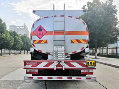 炎帝牌SZD5185GYY6型運(yùn)油車