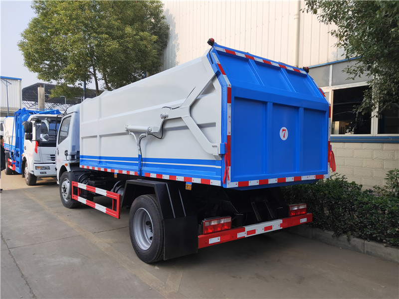 東風8方掛桶垃圾車